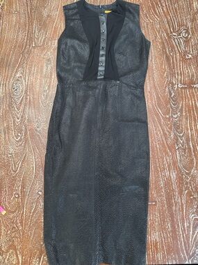 Textured Sleeveless Black Midi Sheath Dress